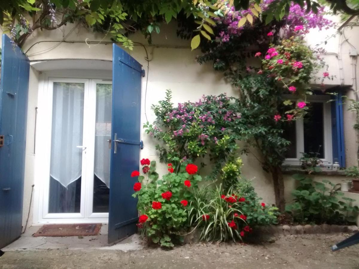 Gite Les Glycines Llupia Exterior foto